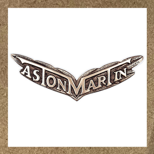Sticker Aston Martin emblème argent et noir