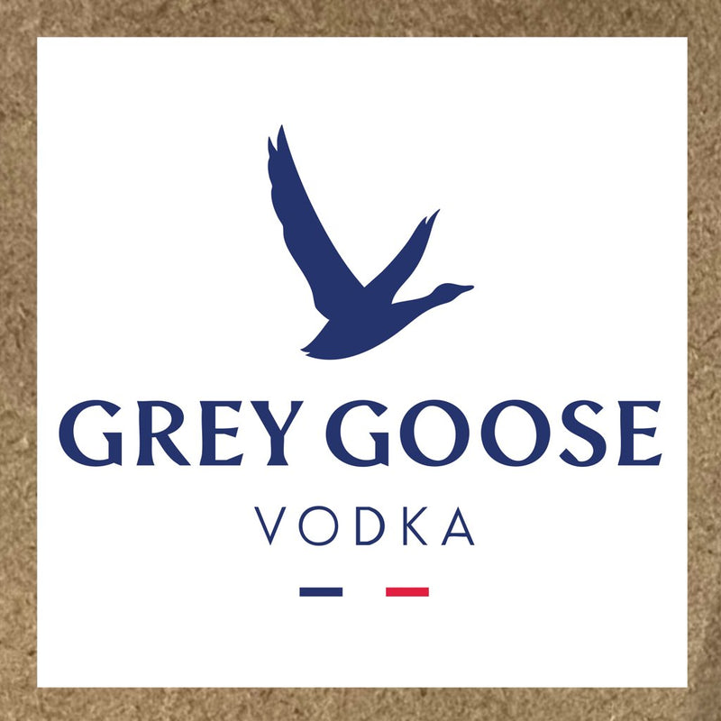 Sticker Grey Goose avec oiseau en vol