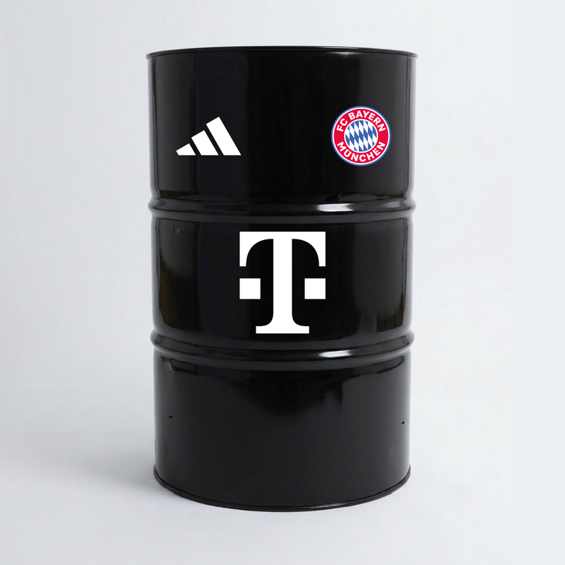 Vue de face d’un baril décoratif avec kit de 4 stickers FC Bayern Munchen 