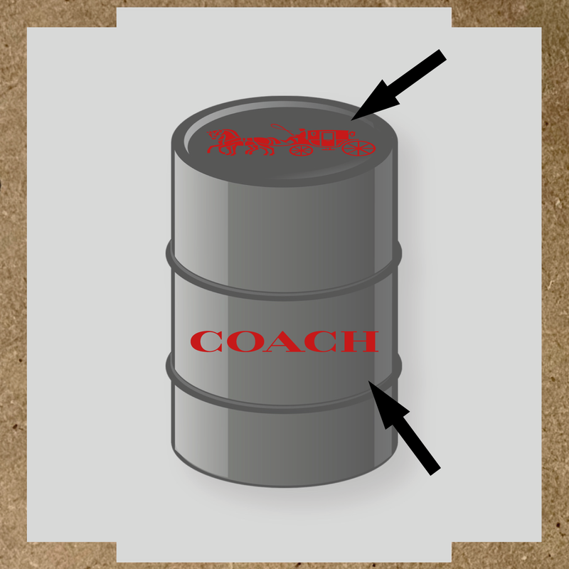 Visuel d'un kit de 2 stickers pour baril avec un design de diligence et le mot 'COACH' en blanc. couleur:rouge foncé