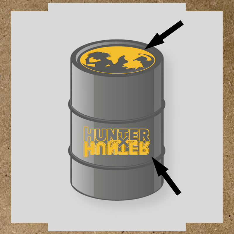 Kit de 2 stickers pour baril, incluant des silhouettes de personnages et le logo 'HUNTER' en lettres stylisées, sur un baril circulaire. couleur:jaune