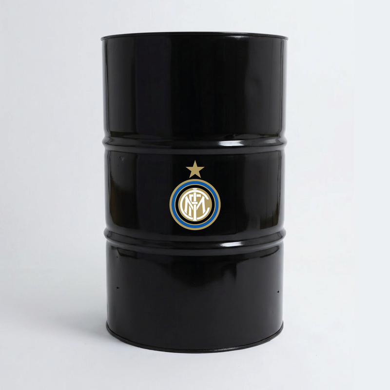 Vue du dessus d’un baril décoratif avec sticker supérieur Inter Milan 2007-2014