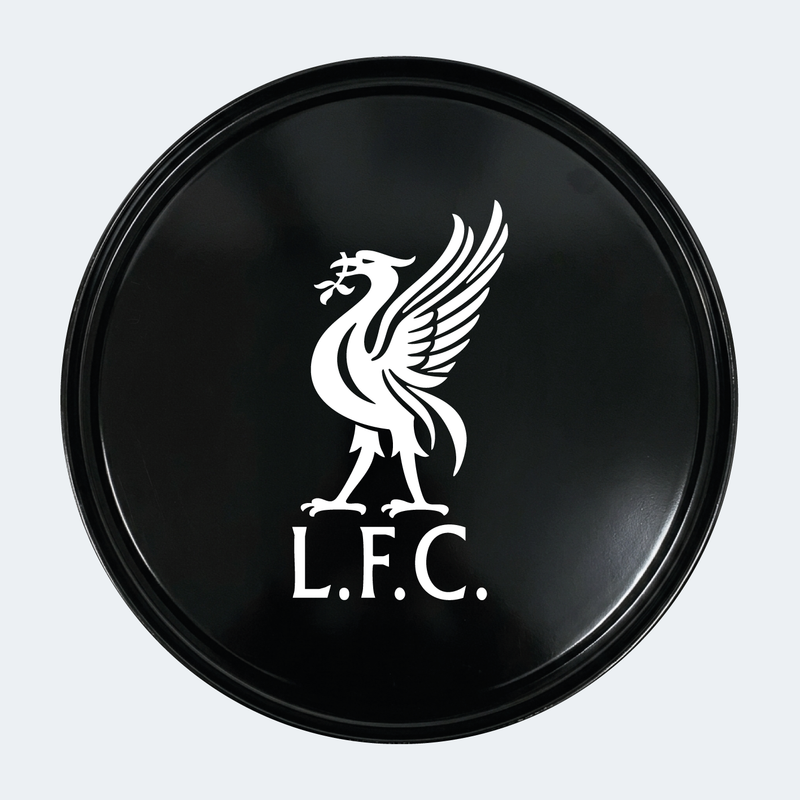 Vue du dessus d’un baril avec sticker principal Liverpool 