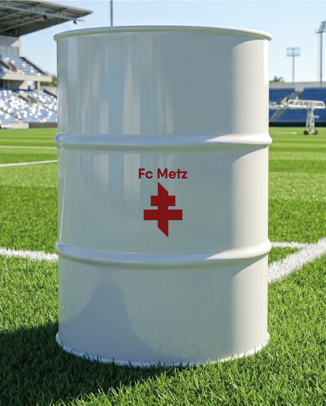 Baril décoratif avec kit de 2 stickers Metz en situation réelle