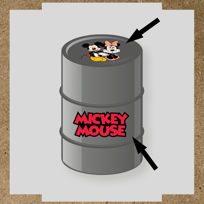 Kit de 2 stickers Mickey Mouse pour baril, avec personnages cartoon et texte rouge.