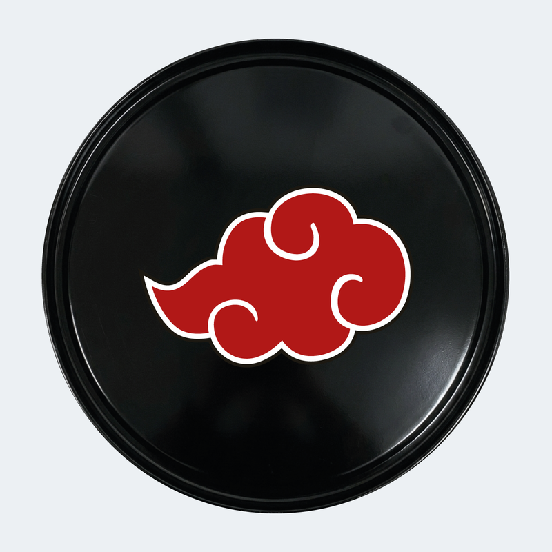 Vue de face d’un baril décoratif avec sticker inférieur Kit de 2 stickers Naruto Nuage Akatsuki logo pour baril décoratif