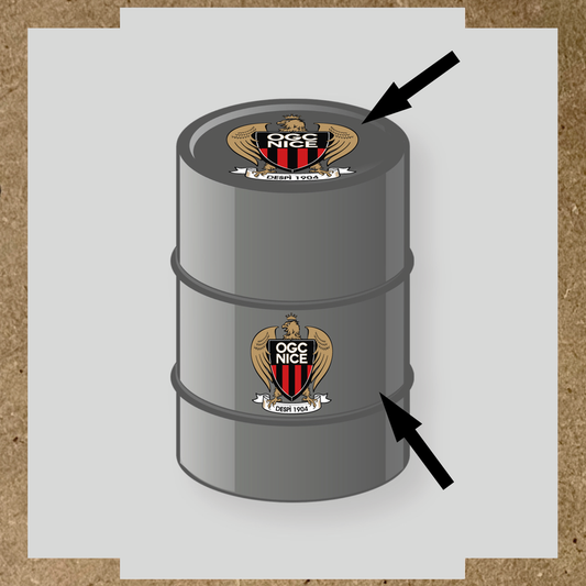 Kit de 2 stickers vinyle pour baril décoratif affichant le logo de l'OGC Nice sur un baril.