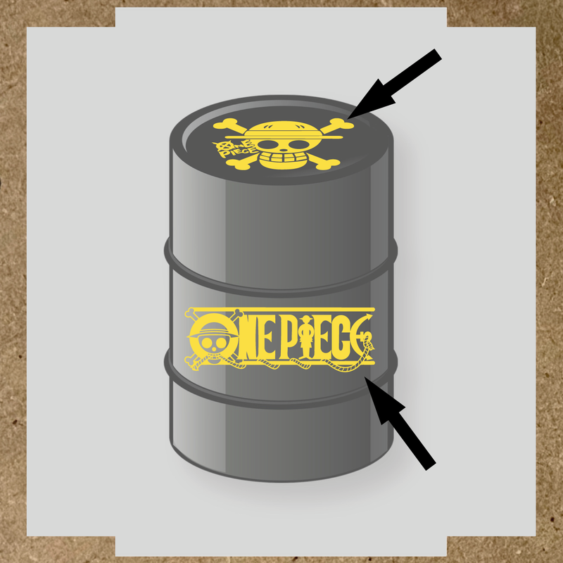Kit de 2 stickers pour baril représentant un tonneau avec un logo de crâne et des os croisés, et le texte 'ONE PIECE' sur le côté. couleur:jaune clair