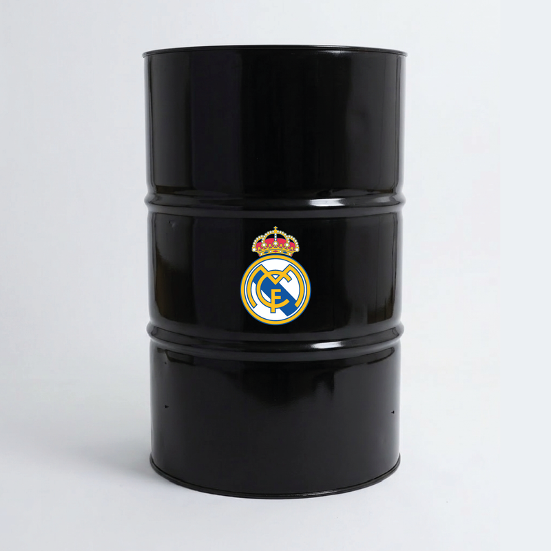 Vue du dessus d’un baril décoratif avec sticker supérieur Réal Madrid