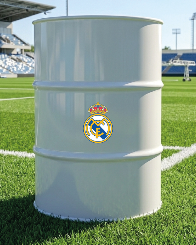 Baril décoratif avec kit de 2 stickers Réal Madrid en situation réelle