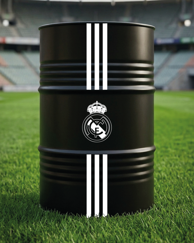 Mise en situation d’un baril décoratif avec kit de 4 stickers Real Madrid 