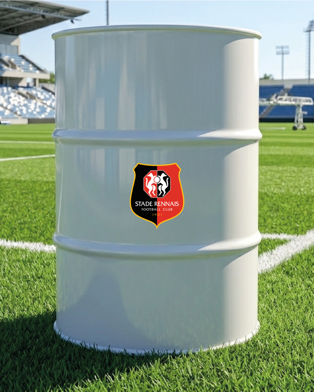 Baril décoratif avec kit de 2 stickers Rennes en situation réelle
