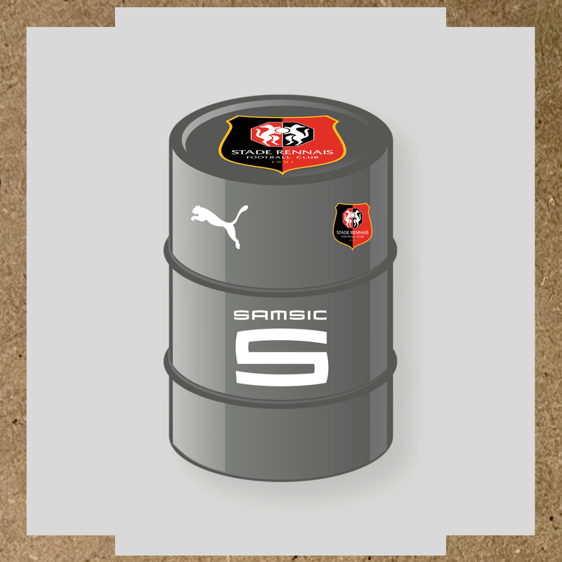 Kit de 4 stickers Real Madrid pour baril décoratif, comprenant le logo emblématique du Real Madrid. couleur:blanc